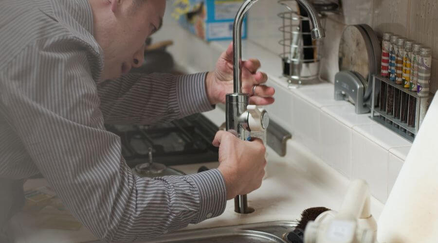 Professional water heater repair in Chenoa, IL